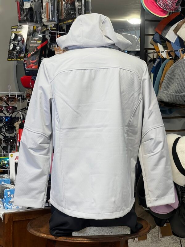 chamarra gerry softshell resistente al viento y al agua