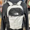 Mochila The North Face Surge 31L – Gama Store Outlet México Mochila The North Face Surge 31L – Daypack técnico con FlexVent, base autoportante y laptop 16" para universidad y trabajo en México